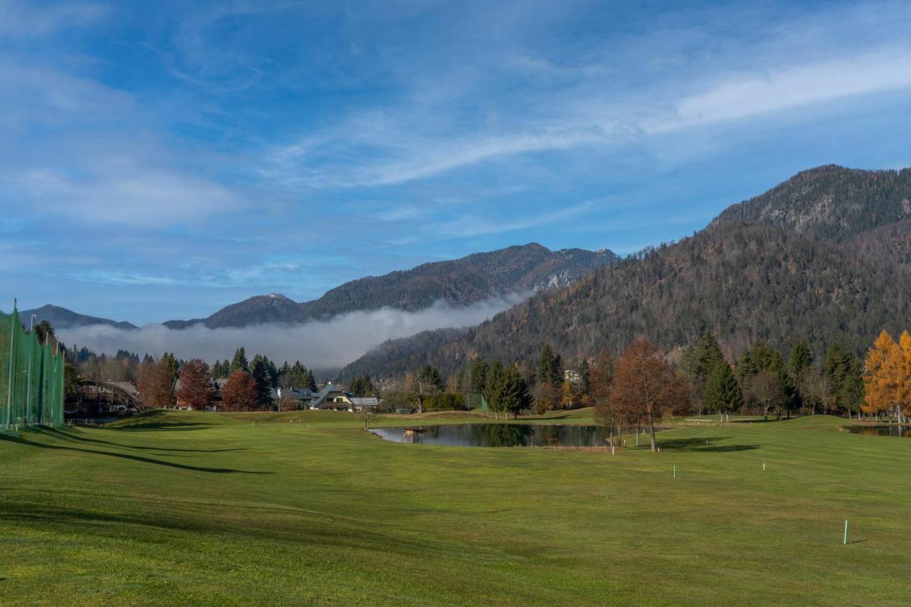 Апартаменти Golf View Apt With Parking And Mountain View! Тарвізіо Екстер'єр фото