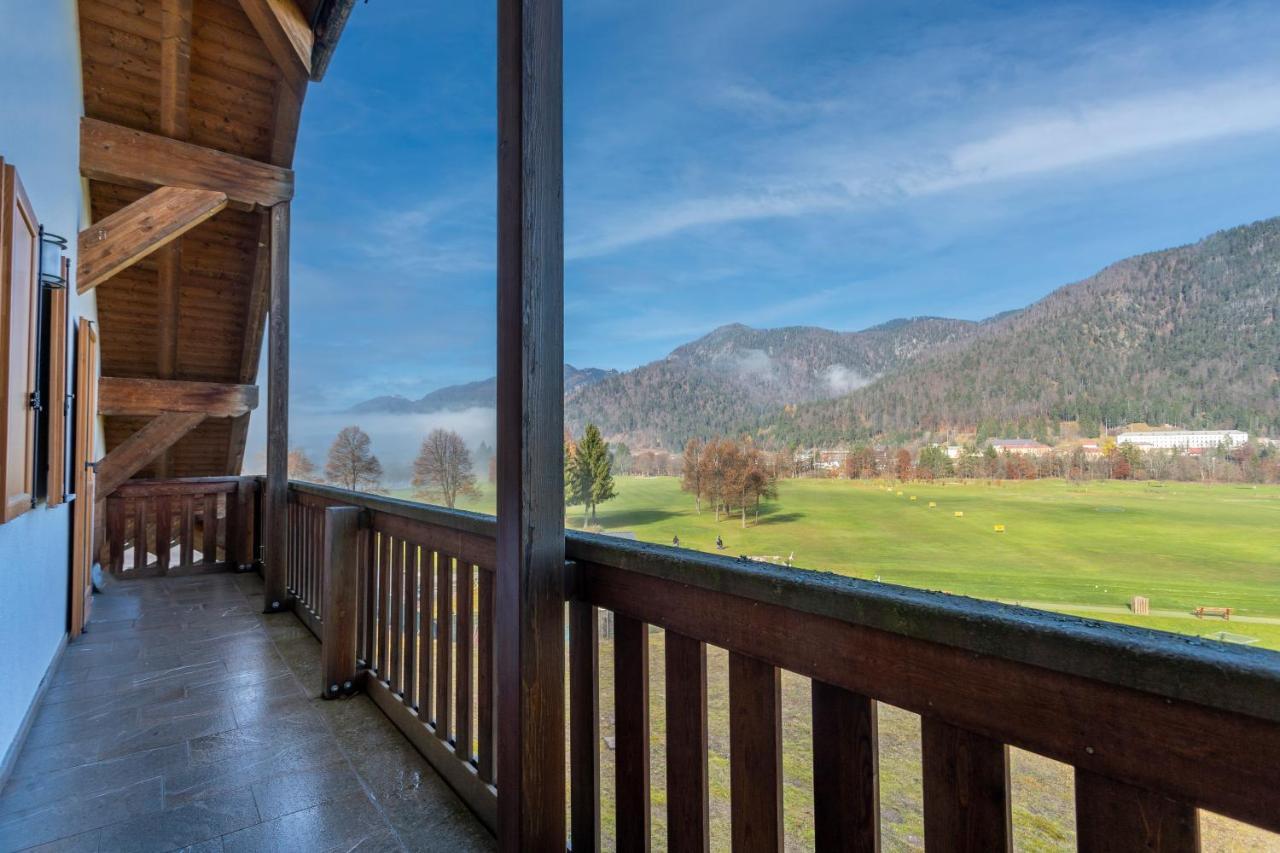 Апартаменти Golf View Apt With Parking And Mountain View! Тарвізіо Екстер'єр фото