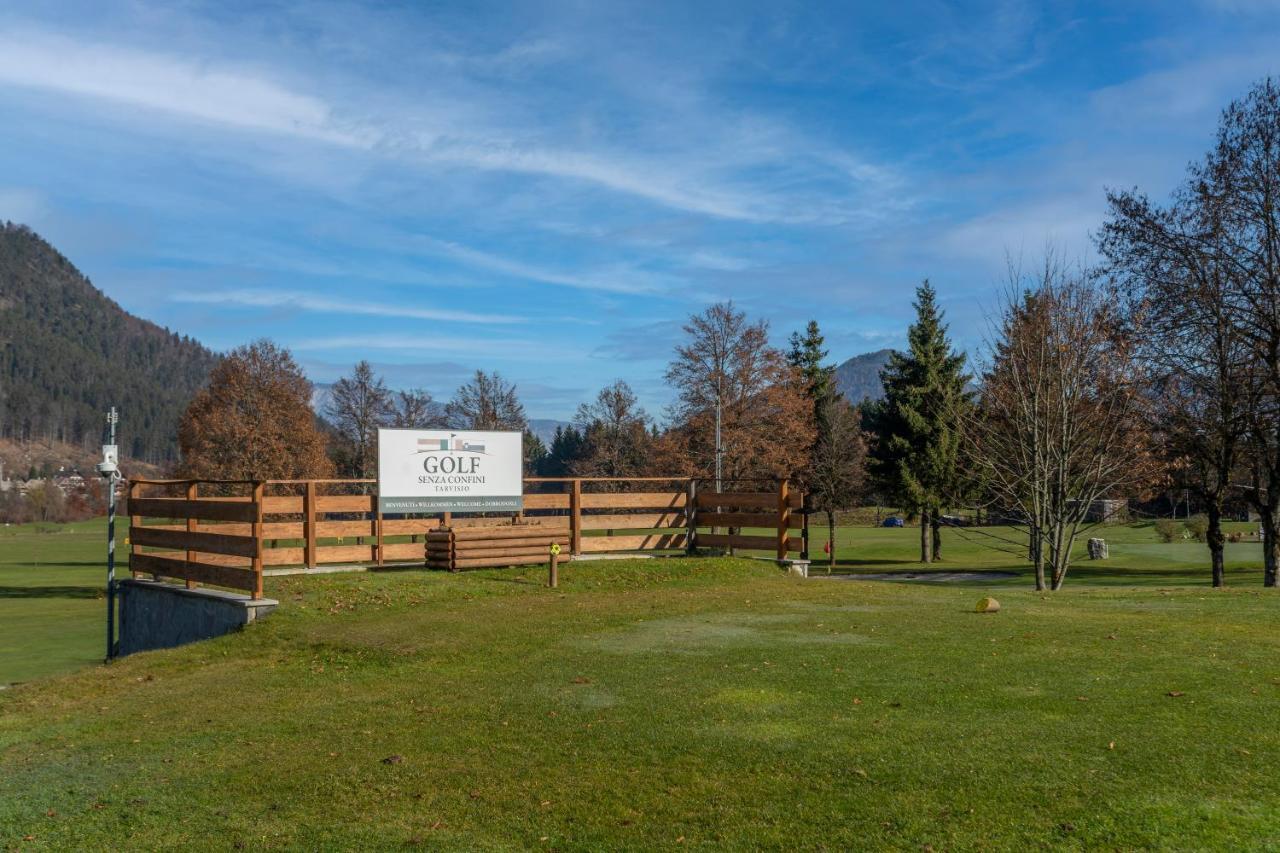 Апартаменти Golf View Apt With Parking And Mountain View! Тарвізіо Екстер'єр фото